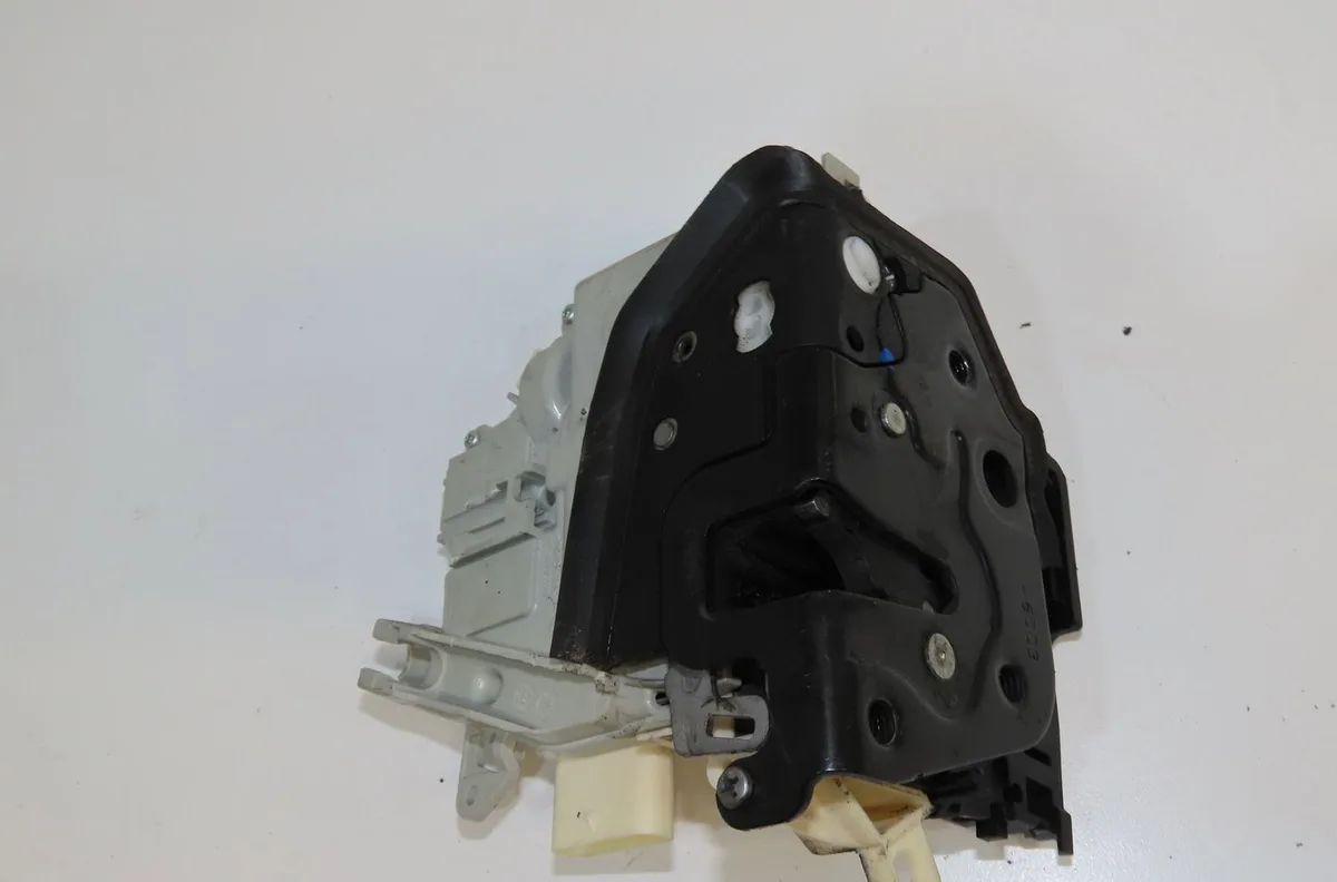Serrure porte avd Seat ALTEA (5P1) 1.6 tdi (2009) occasion