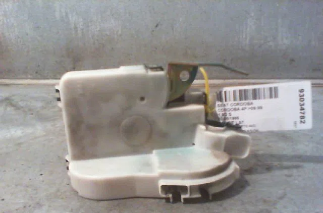 Serrure porte avd SEAT CORDOBA 1995 occasion