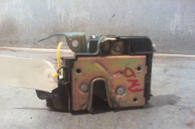 Serrure porte avd SEAT CORDOBA 1995 occasion