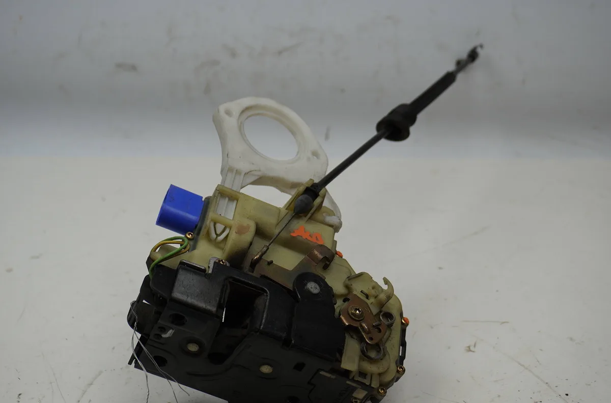 Serrure porte avd Seat IBIZA III (6L1) 1.9 sdi (2002-2005) occasion
