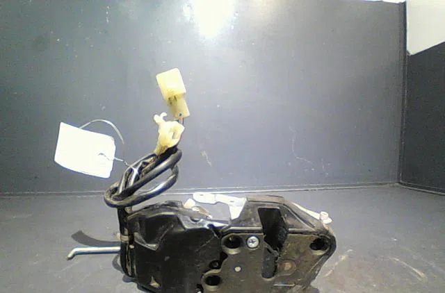 Serrure porte avd Suzuki VITARA (ET, TA, TD) 2.0 td intercooler traction intégrale (sv 420d) (1995-1998) occasion