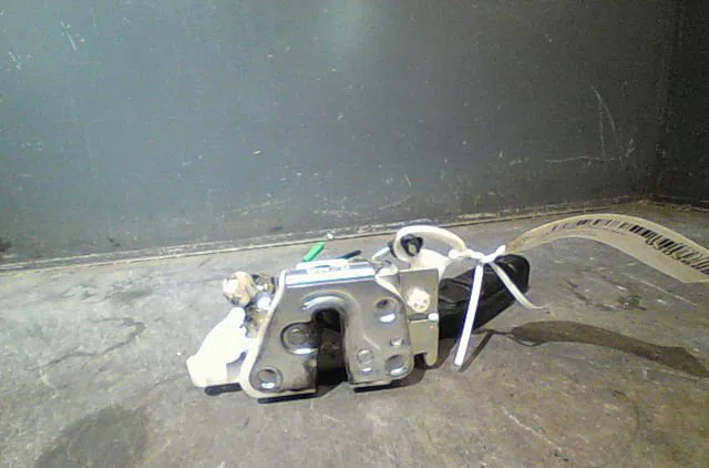 Serrure porte avd Toyota AYGO (_B1_) 1.0 (kgb10_) (2005-2014) 5 portes occasion