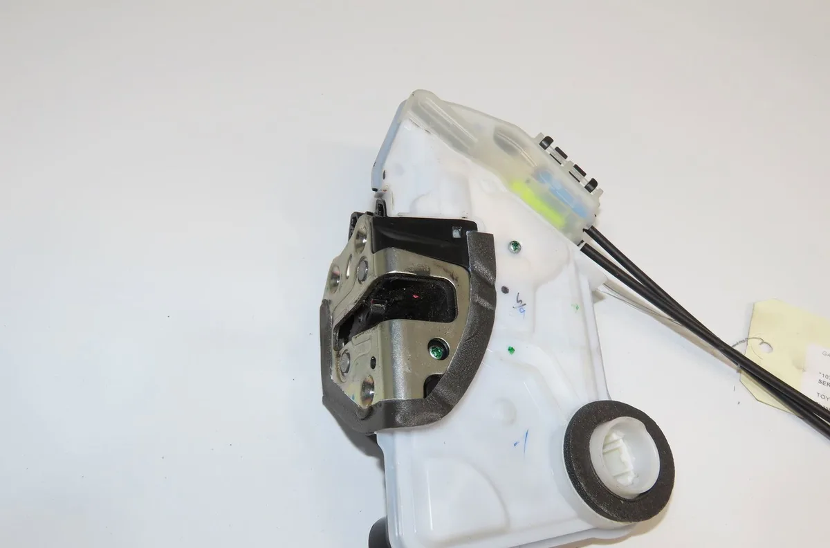Serrure porte avd Toyota AYGO (_B4_) 1.0 (kgb40) (2014) occasion