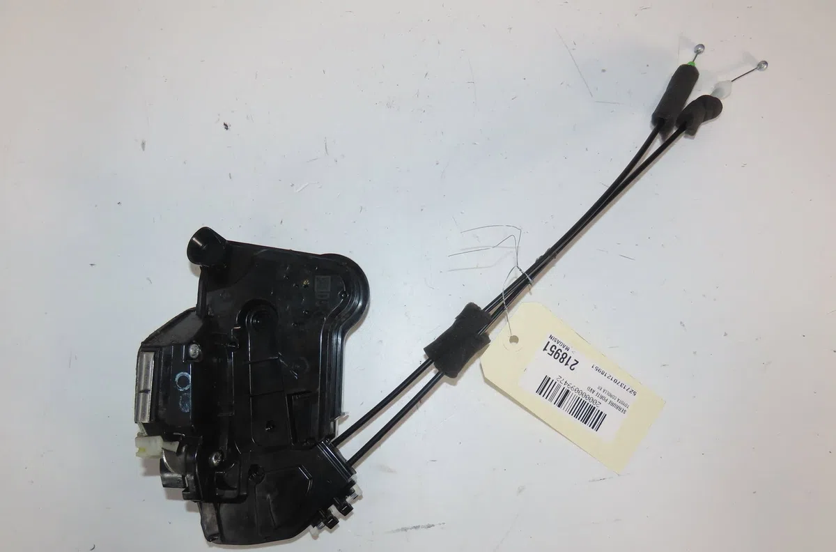 Serrure porte avd Toyota COROLLA Break (_E21_) 2.0 hybrid (mzeh12) (2019) 5 portes occasion