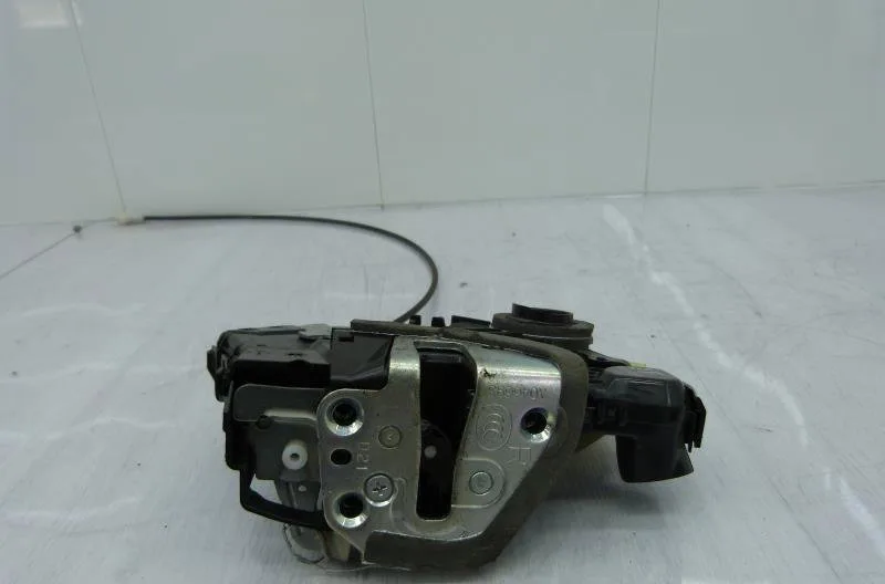 Serrure porte avd TOYOTA IQ occasion