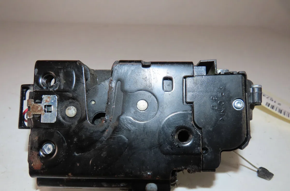 Serrure porte avd Volkswagen BORA I (1J2) 1.9 tdi (1998-2005) occasion