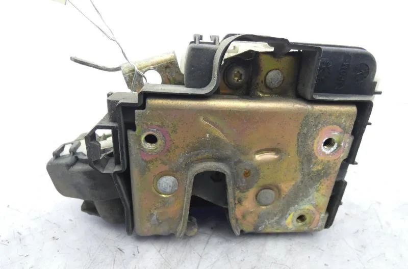 Serrure porte avd VOLKSWAGEN GOLF 3 occasion