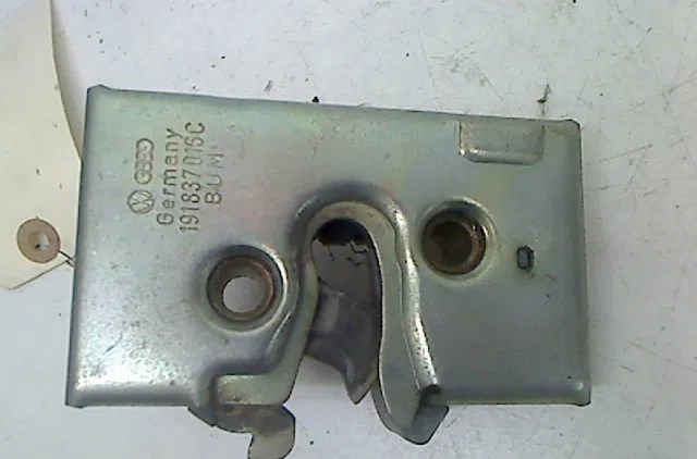 Serrure porte avd VOLKSWAGEN GOLF occasion