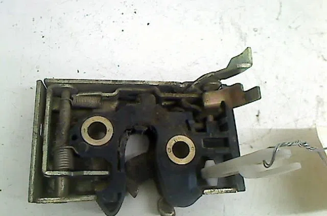 Serrure porte avd VOLKSWAGEN GOLF occasion