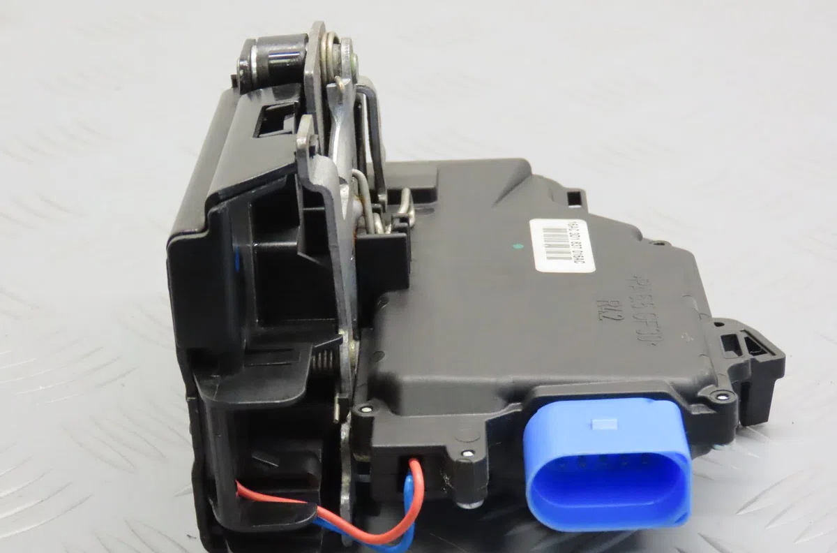 Serrure porte avd Volkswagen GOLF VI (5K1) 2.0 tdi (2008-2013) occasion
