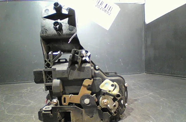 Serrure porte avd Volkswagen NEW BEETLE (9C1, 1C1) 1.9 tdi (1998-2004) occasion