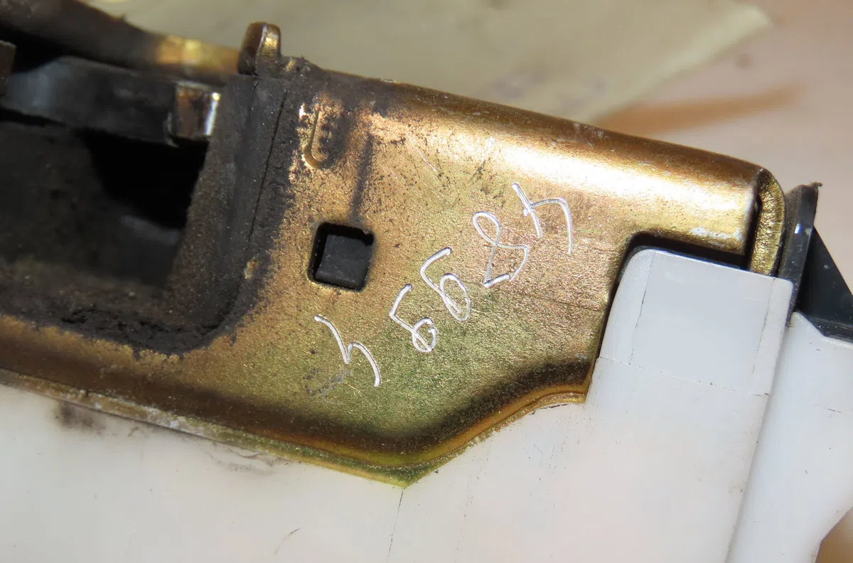 Serrure porte avd Volkswagen POLO III (6N1) 55 1.3 (1994-1997) occasion