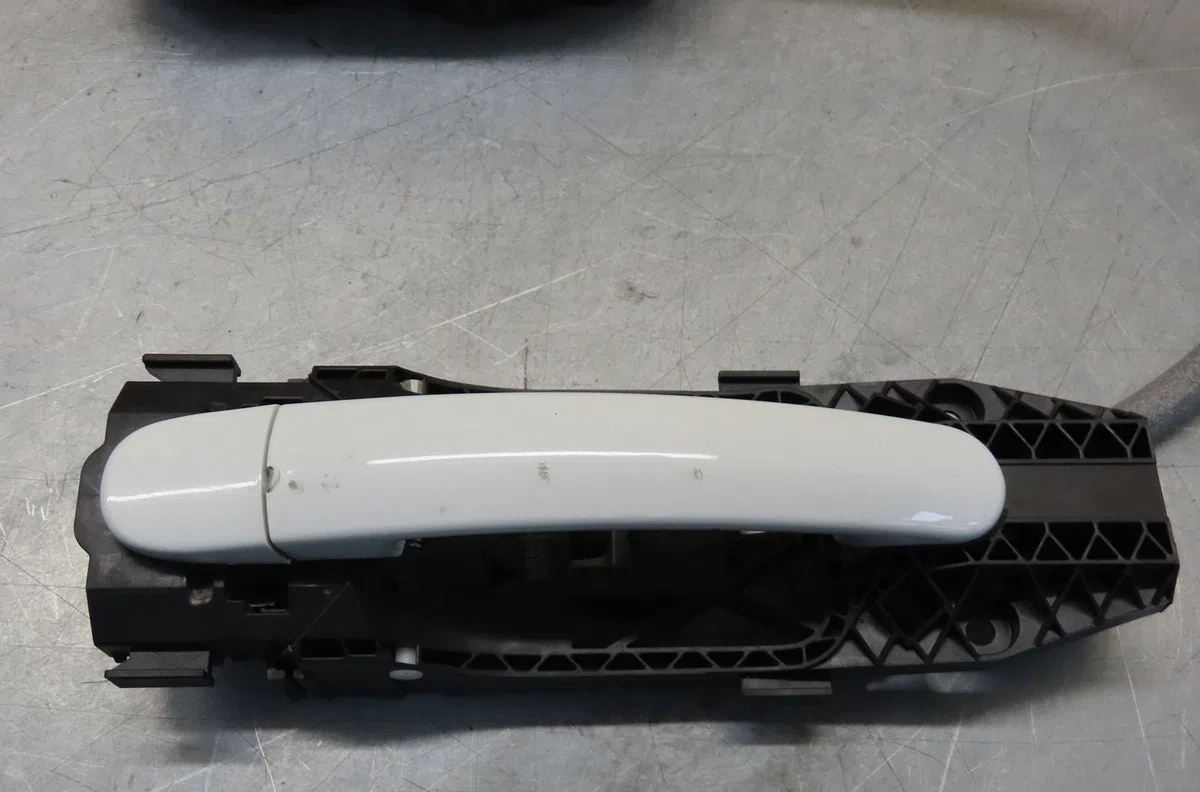 Serrure porte avd VOLKSWAGEN POLO occasion