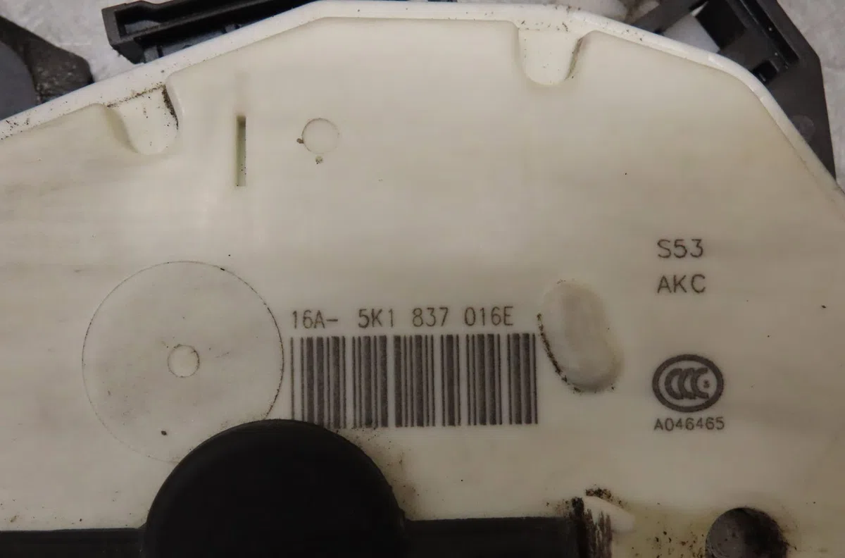 Serrure porte avd VOLKSWAGEN POLO occasion