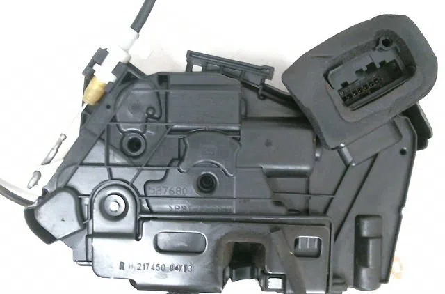 Serrure porte avd Volkswagen POLO V (6R1, 6C1) 1.2 (2009) occasion