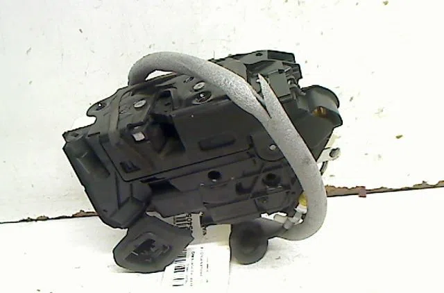 Serrure porte avd Volkswagen POLO V (6R1, 6C1) 1.4 (6r1) (2009-2014) occasion