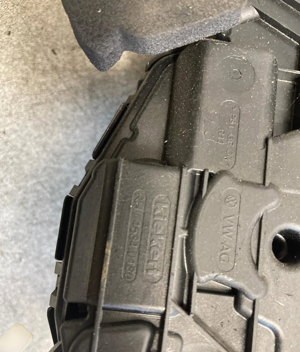 Serrure porte avd Volkswagen POLO VI (AW1, BZ1, AE1) 1.0 mpi (2018) occasion