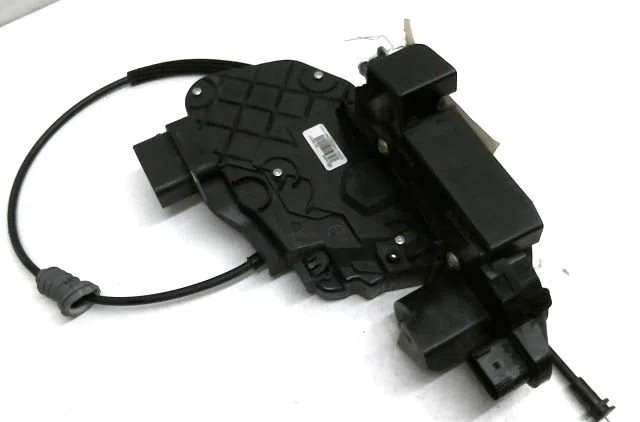 Serrure porte avd VOLVO C30 occasion