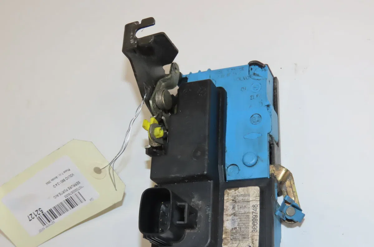 Serrure porte avd Volvo S60 I (384) 2.4 d (2001-2010) occasion