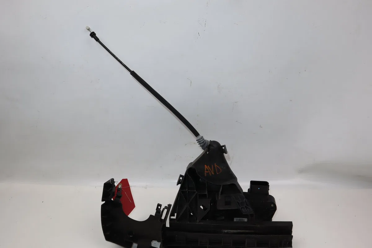 Serrure porte avd Volvo V50 (545) 2.0 d (2004-2010) occasion