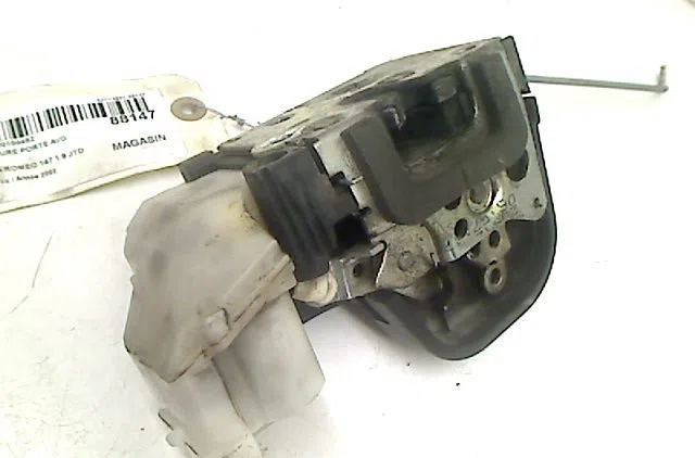 Serrure porte avg Alfa romeo 147 (937_) 1.9 jtd (937.axd1a, 937.bxd1a) (2001-2010) occasion