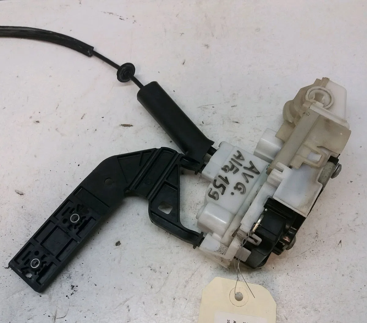 Serrure porte avg Alfa romeo 159 (939_) 1.9 jtdm 16v (939axc1b, 939axc12) (2005-2011) occasion