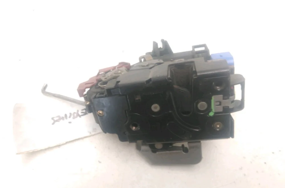Serrure porte avg Audi A3 (8P1) 1.9 tdi (2003-2010) 3 portes occasion