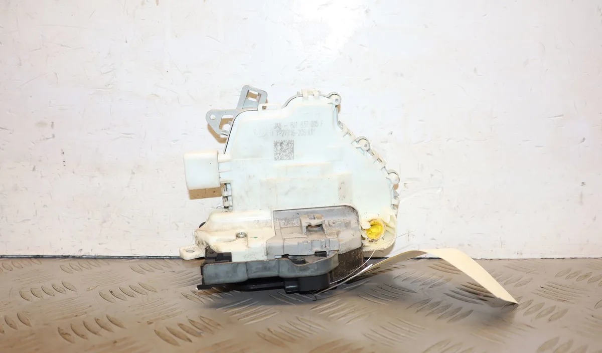 Serrure porte avg Audi Q3 (8UB, 8UG) 2.0 tdi quattro (2011-2018) occasion