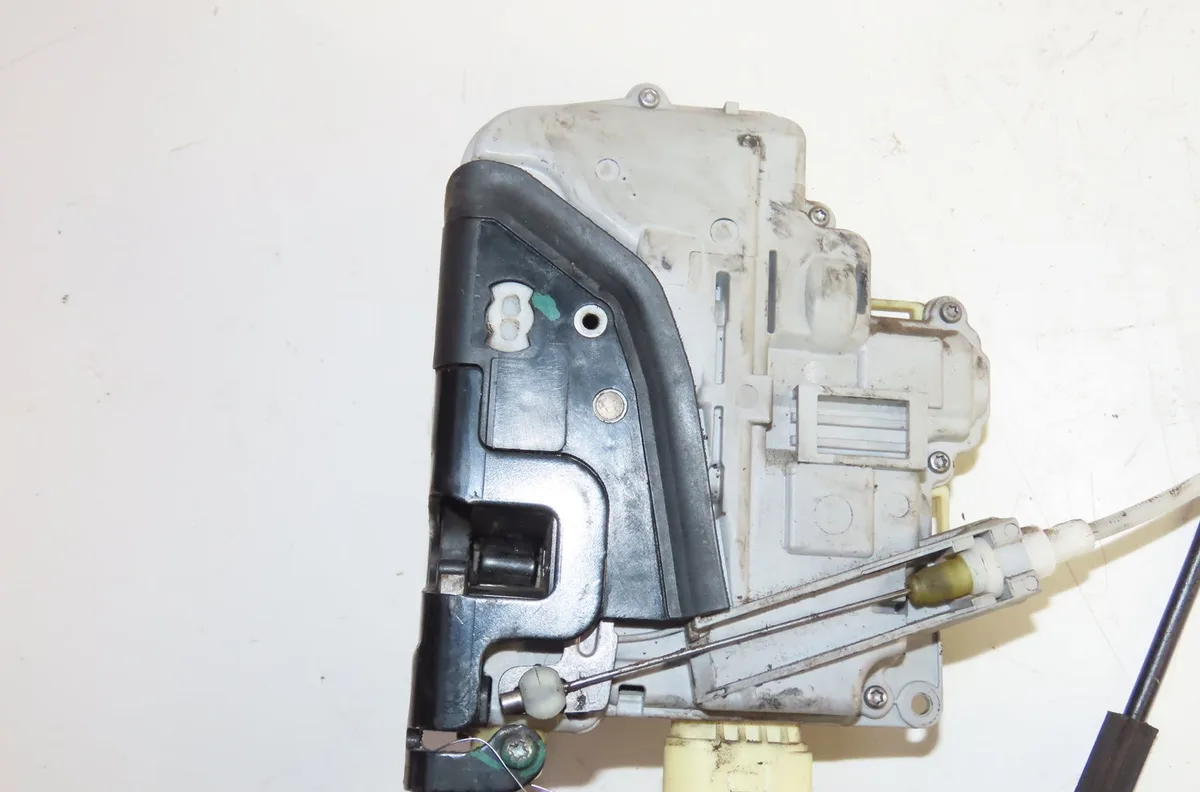 Serrure porte avg Audi Q7 (4LB) 3.0 tdi quattro (2006-2008) occasion