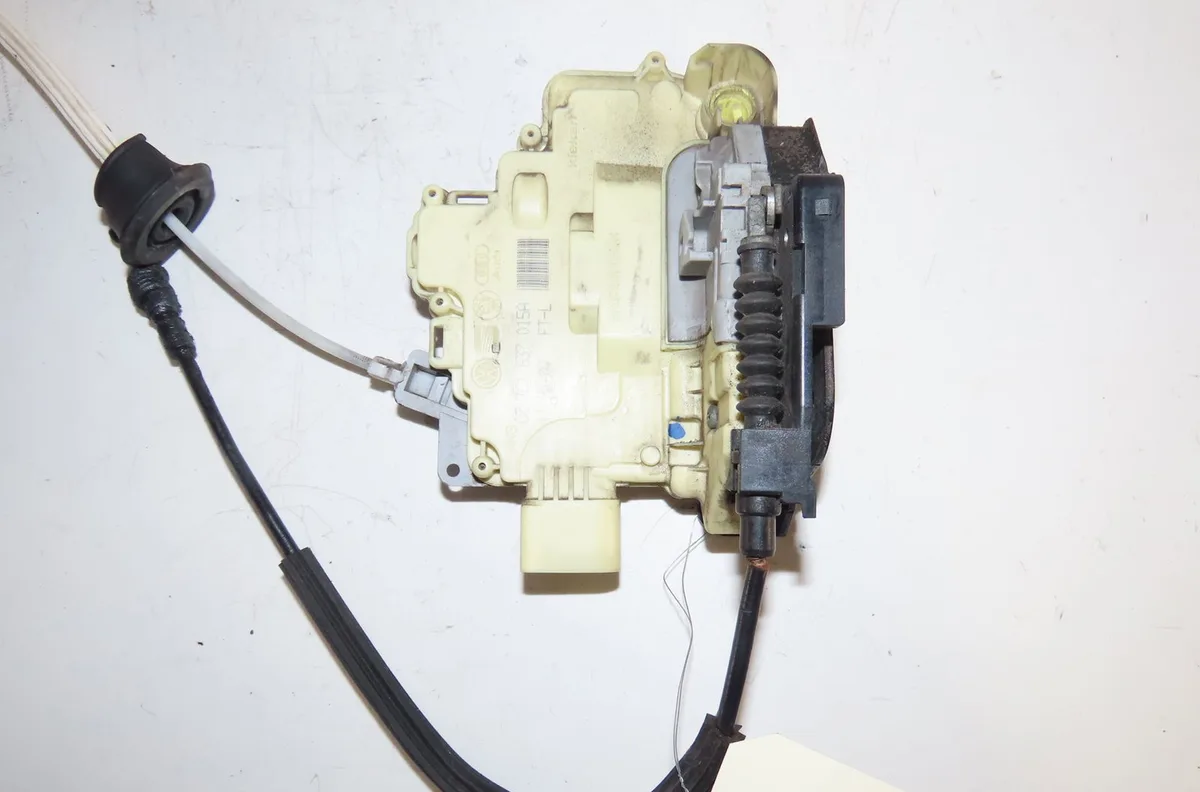 Serrure porte avg Audi Q7 (4LB) 3.0 tdi quattro (2006-2008) occasion