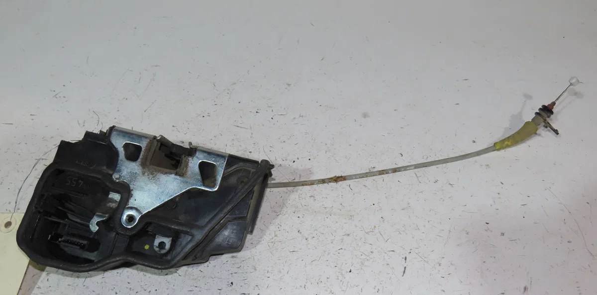 Serrure porte avg Bmw 1 (E87) 116 d (2009-2011) occasion