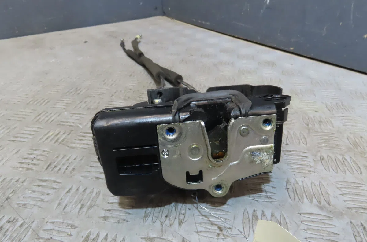 Serrure porte avg Chevrolet CAPTIVA (C100, C140) 2.0 d 4wd (2006-2009) occasion