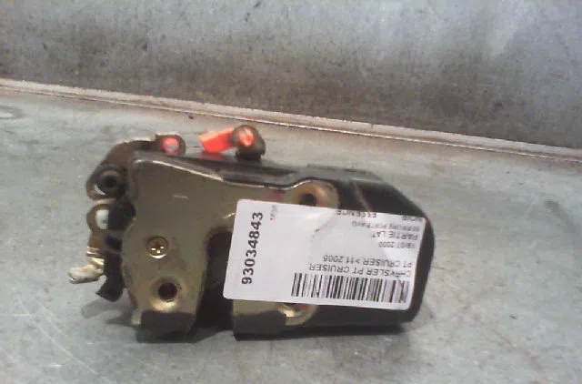 Serrure porte avg CHRYSLER PT CRUISER Phase 1 09-2000--12-2005 occasion