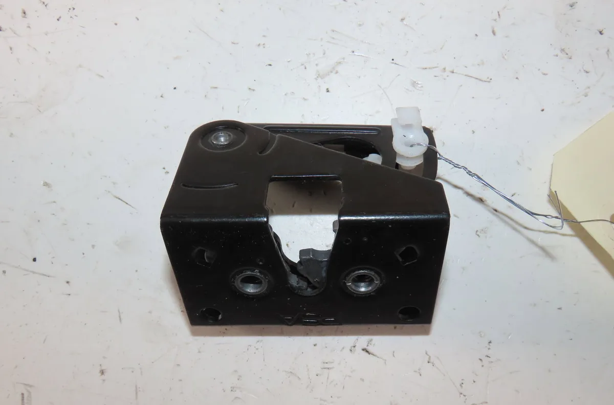 Serrure porte avg CITROEN AMI ELEC occasion