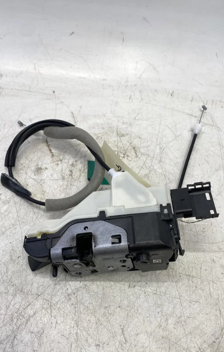 Serrure porte avg Citroen BERLINGO MULTISPACE (B9) 1.2 puretech 110 (2016) occasion