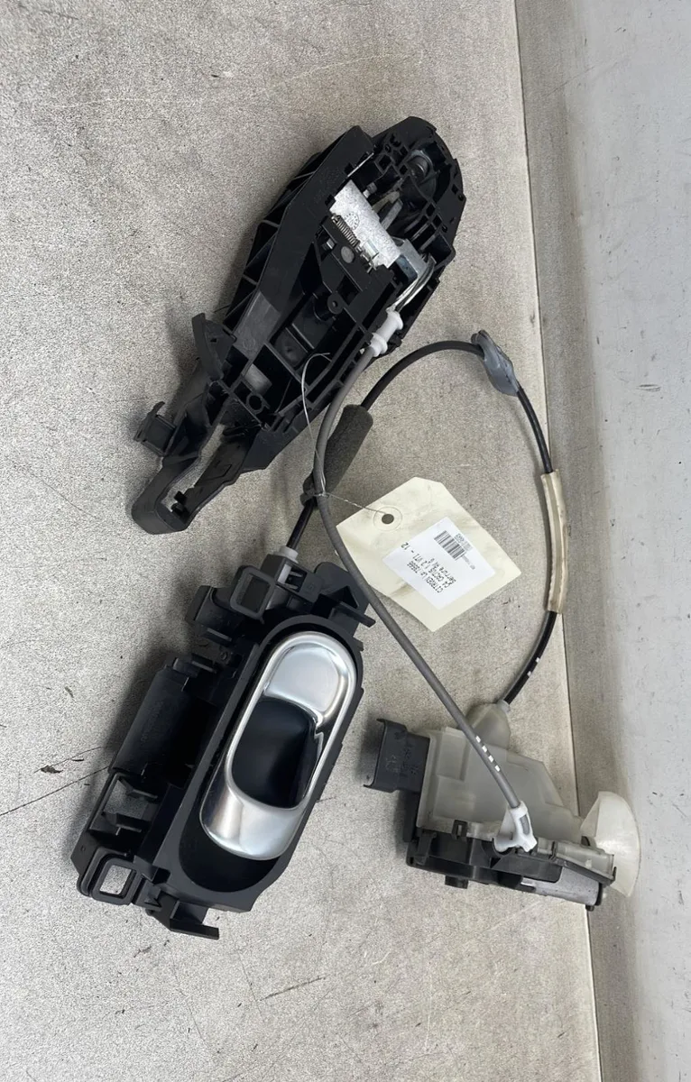 Serrure porte avg Citroen C4 CACTUS 1.2 vti 82 (2014) 5 portes occasion