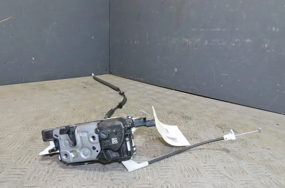 Serrure porte avg Citroën DS3 (SA_) 1.2 vti 82 (2013-2015) occasion