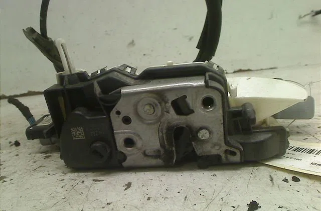 Serrure porte avg Citroën DS3 (SA_) 1.6 hdi 115 (2012-2015) occasion