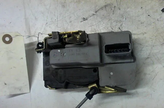 Serrure porte avg CITROEN XSARA 2001 occasion