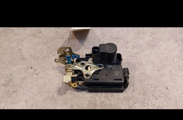 Serrure porte avg Daewoo KALOS (KLAS) 1.2 (2003) occasion