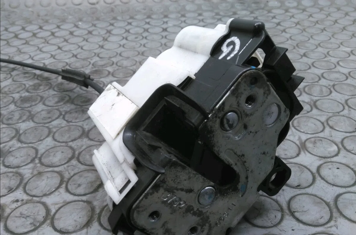 Serrure porte avg Fiat 500 (312_) 1.3 d multijet (312axe1a) (2009) occasion