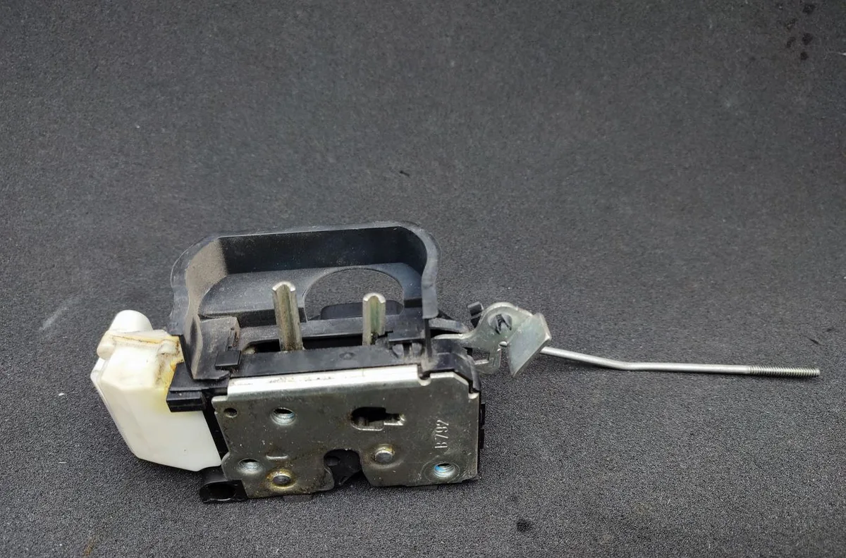 Serrure porte avg FIAT MULTIPLA PHASE 2 occasion