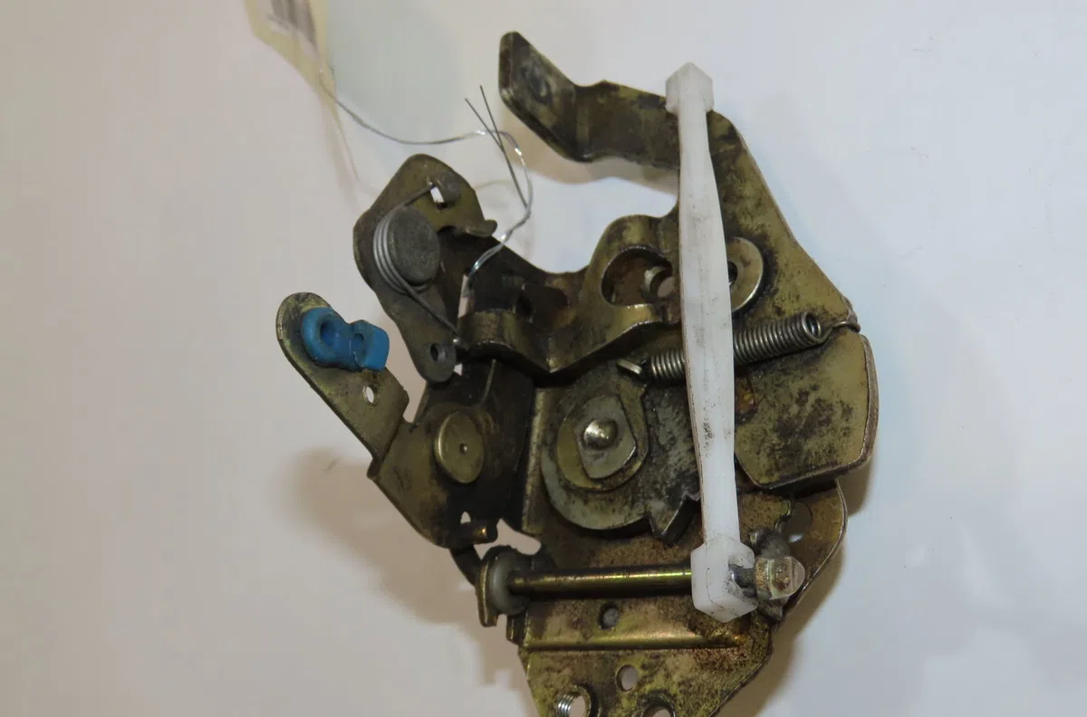 Serrure porte avg Fiat PANDA (141_) 900 (1992-1996) occasion