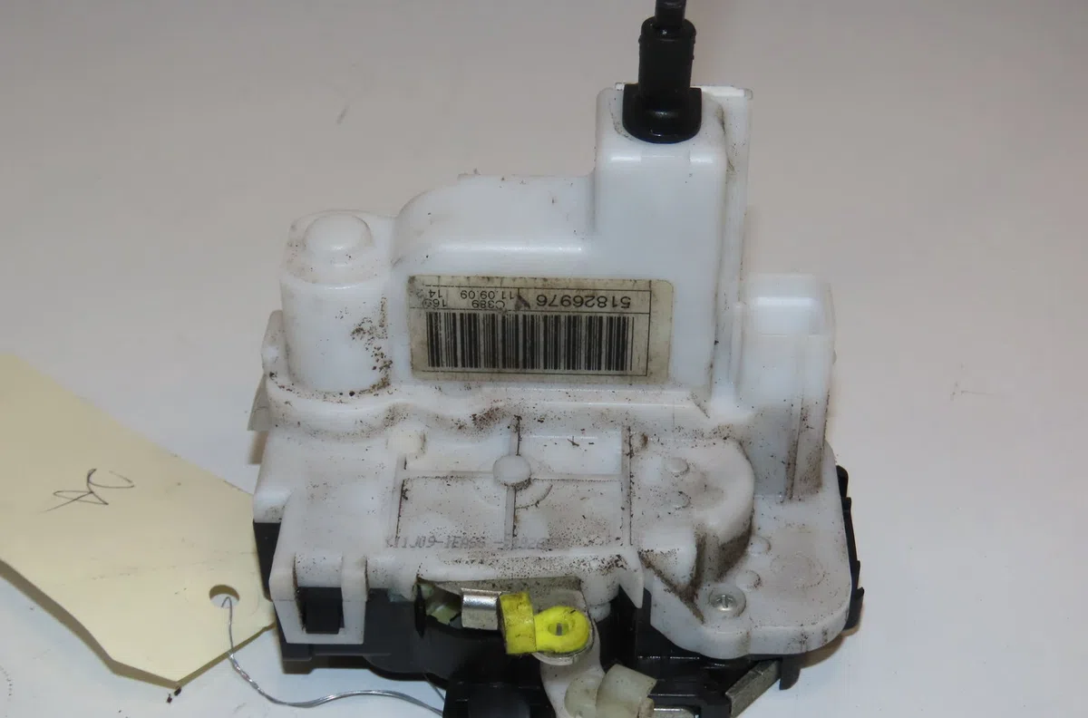 Serrure porte avg Fiat PANDA (169_) 1.3 d multijet (169axg1a, 169axd1a) (2006-2013) occasion