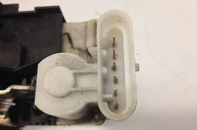 Serrure porte avg FIAT PUNTO II 2000 occasion