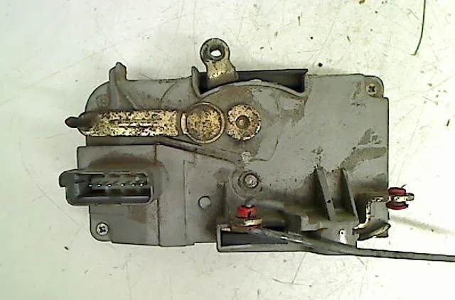 Serrure porte avg Fiat SCUDO Camionnette (220_) 2.0 jtd (1999-2006) occasion