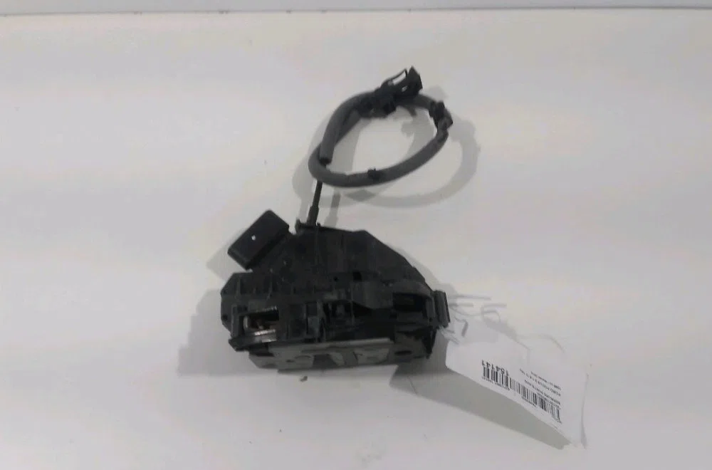 Serrure porte avg Ford FOCUS III 1.6 ti (2010-2018) occasion