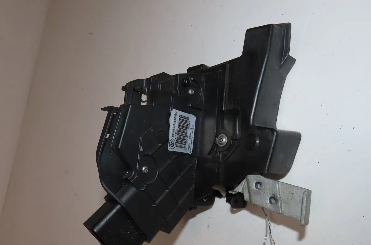 Serrure porte avg Ford MONDEO IV (BA7) 1.6 tdci (2011-2015) occasion