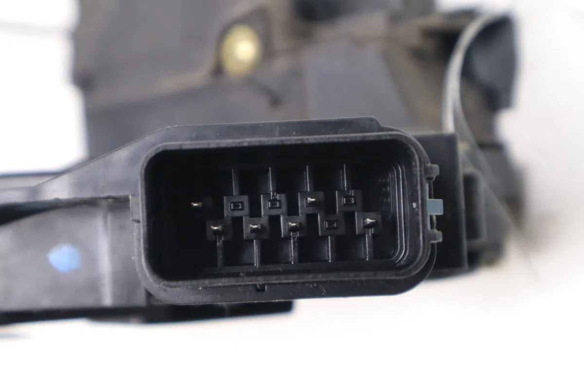 Serrure porte avg Mazda 3 (BK) 1.6 di turbo (2004-2009) occasion