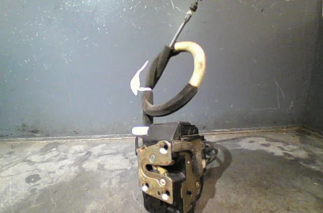 Serrure porte avg Nissan MICRA III (K12) 1.5 dci (2003-2010) occasion